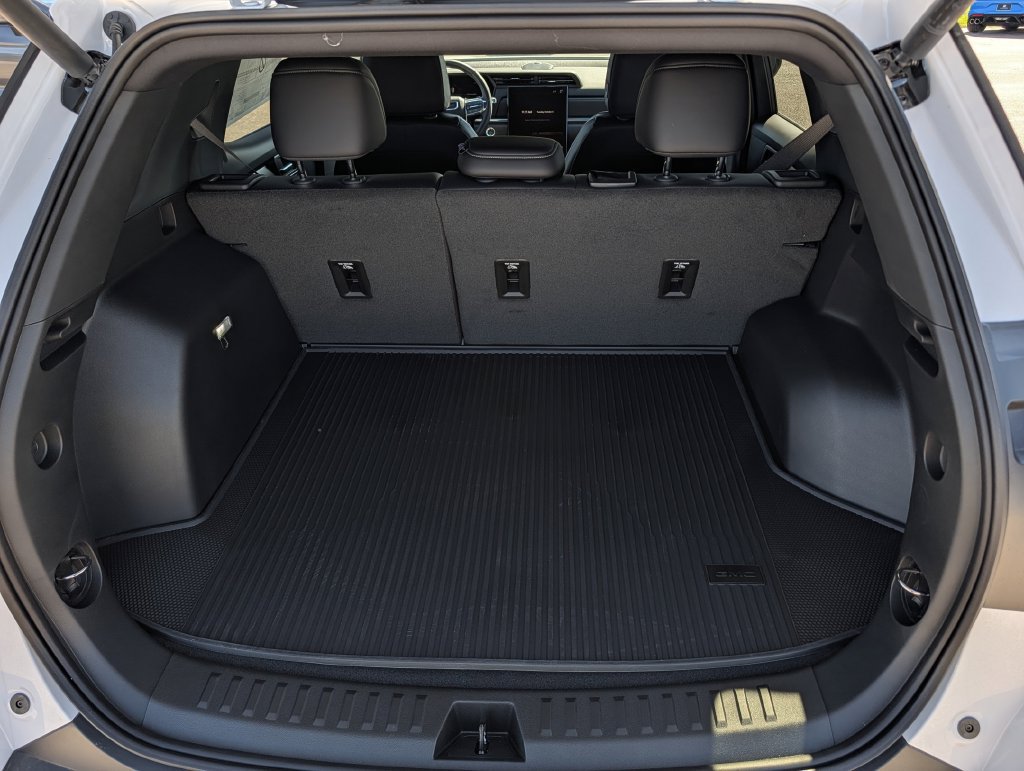 New 2027 GMC Terrain Elevation w/ Elevation Premium Package FWD image 28