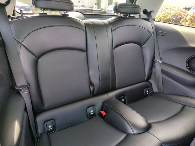 Used 2016 MINI Cooper S image 16