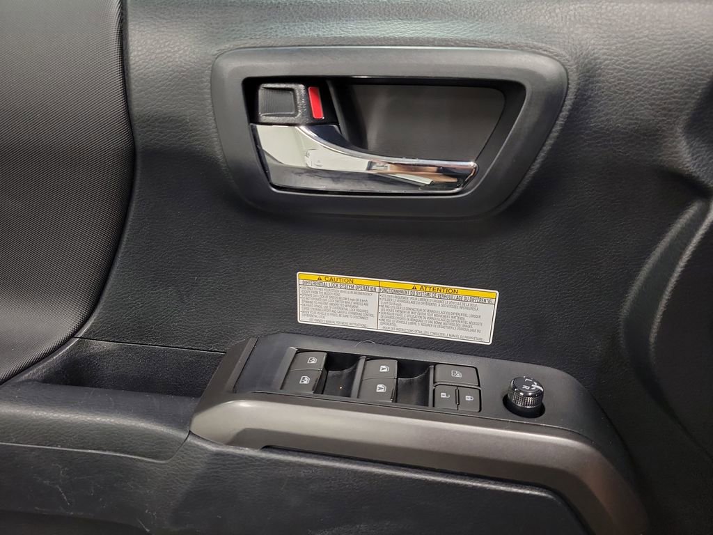 Used 2019 Toyota Tacoma TRD Pro AWD/4WD image 19