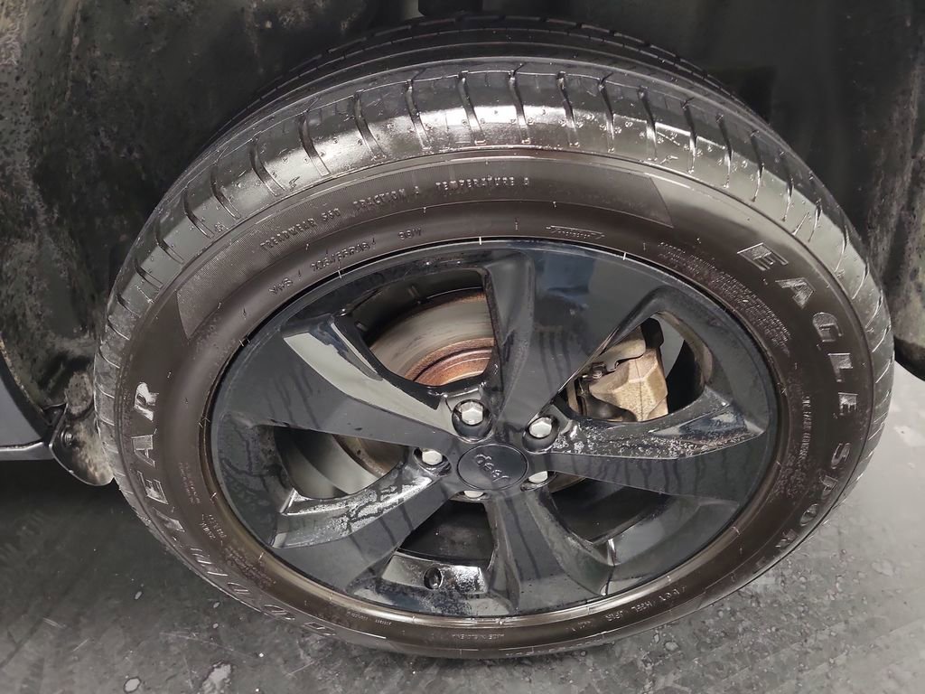 Used 2019 Jeep Cherokee Latitude Plus image 11