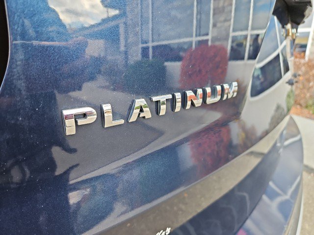 Used 2017 Ford Explorer Platinum image 28