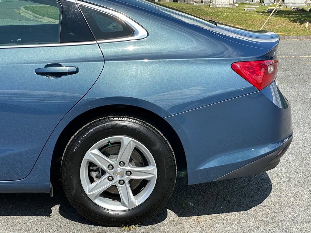 Used 2024 Chevrolet Malibu LS FWD image 35