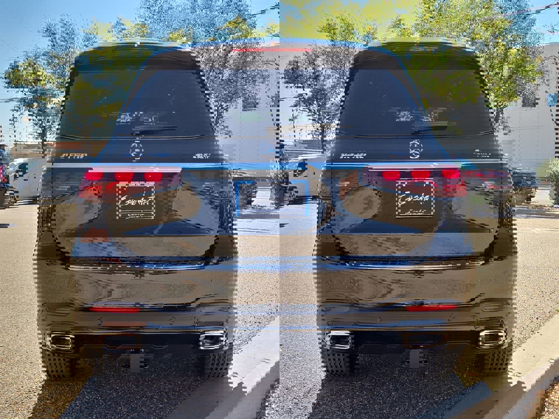 New 2026 Mercedes-Benz GLS 580 4MATIC image 12