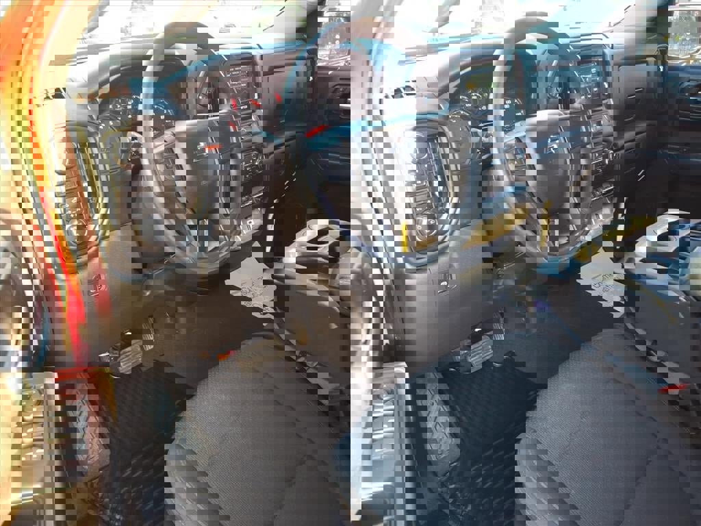 Used 2019 Chevrolet Silverado 1500 Custom Trail Boss w/ Custom Convenience Package AWD/4WD image 15