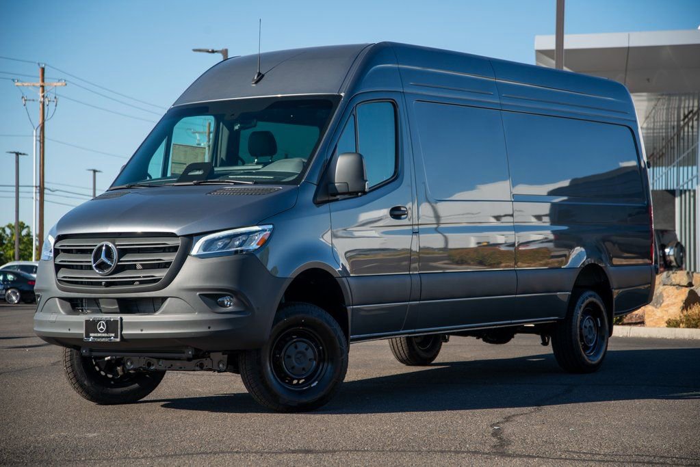 New 2025 Mercedes-Benz Sprinter 2500 image 1