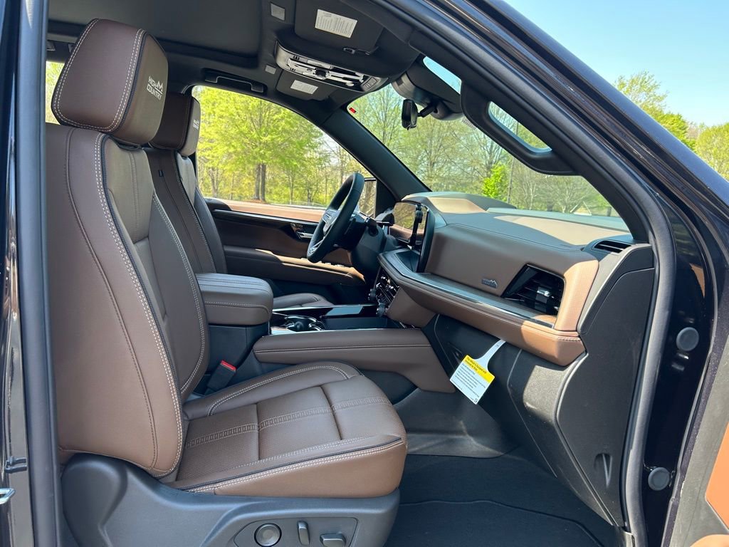 New 2026 Chevrolet Suburban High Country image 52