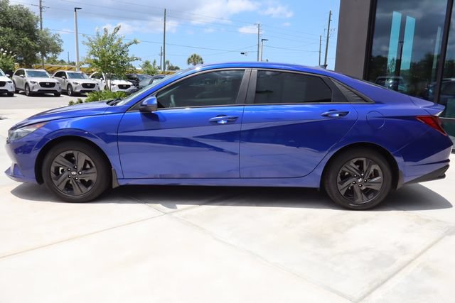 Used 2022 Hyundai Elantra SEL w/ Convenience Package FWD image 7