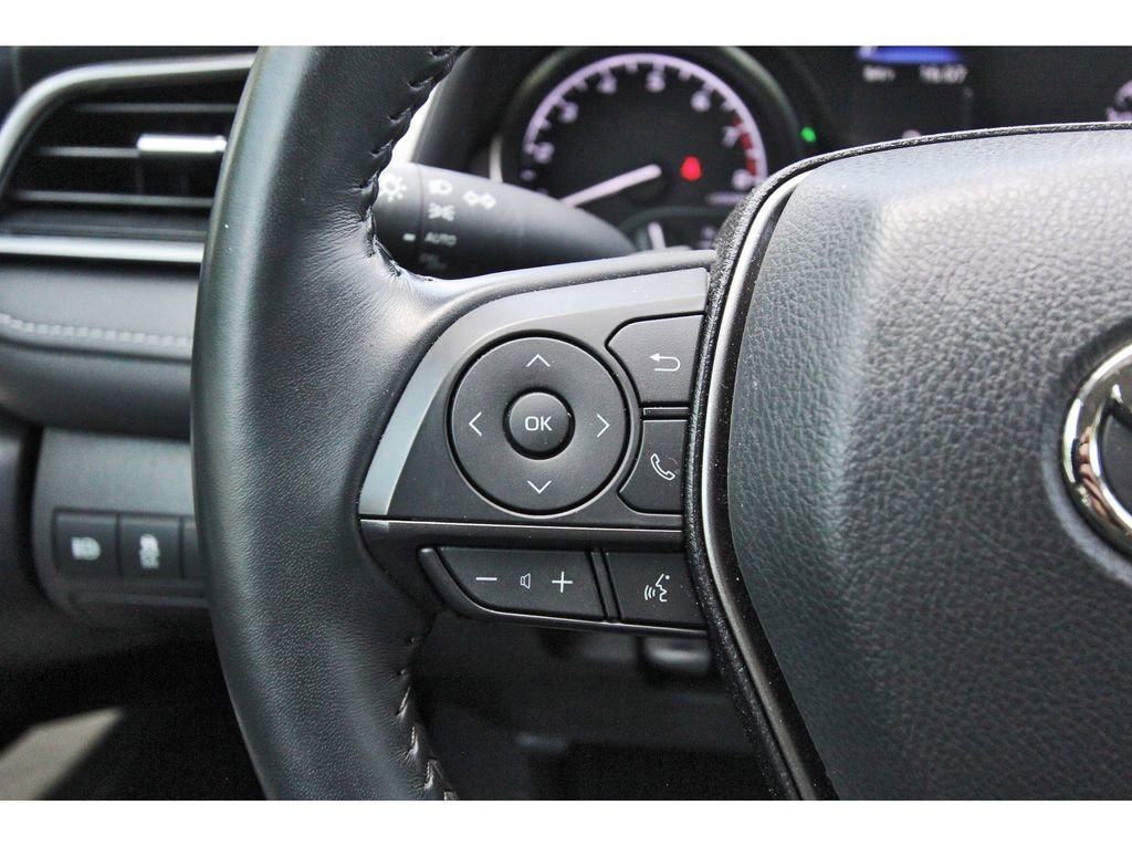Used 2023 Toyota Camry SE w/ Convenience Package FWD image 16