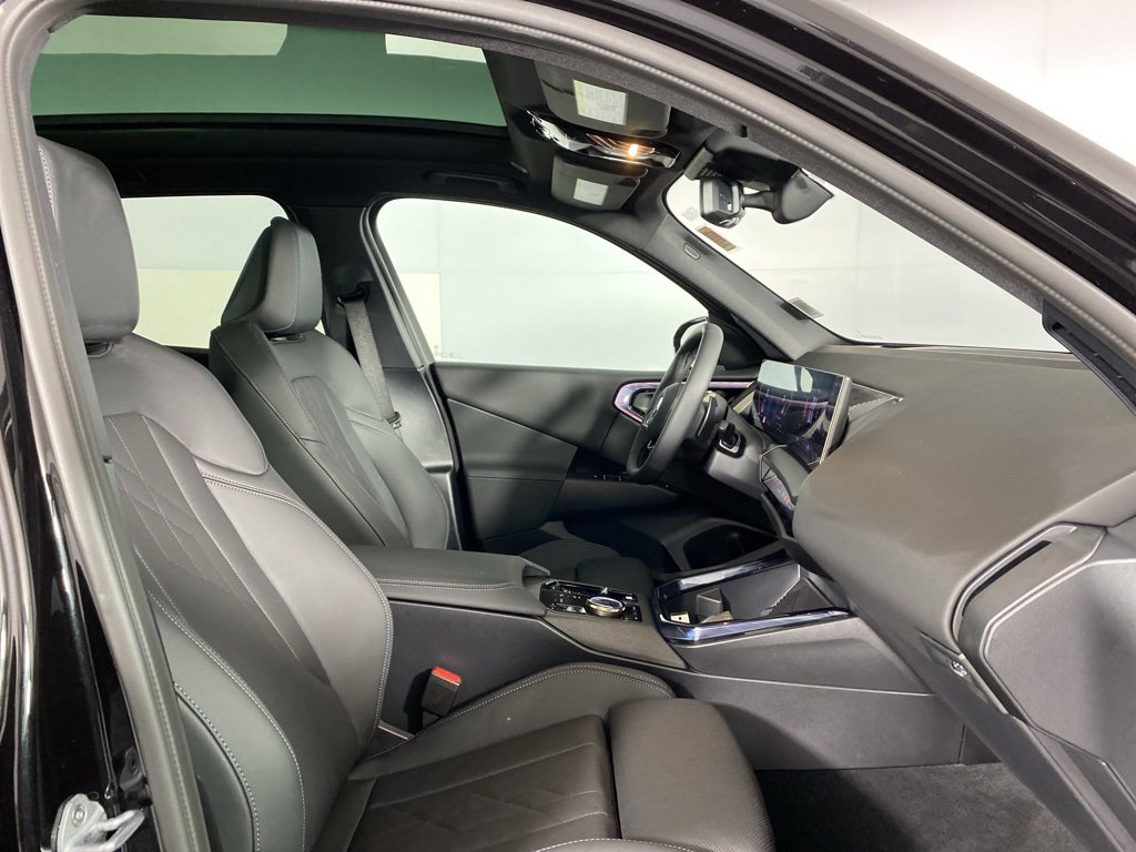 Used 2025 BMW X3 xDrive30i w/ Premium Package image 27