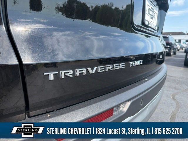 Used 2025 Chevrolet Traverse LT AWD/4WD image 32