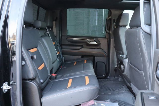 Used 2025 GMC Sierra 2500 AT4 w/ AT4 Premium Plus Package image 36