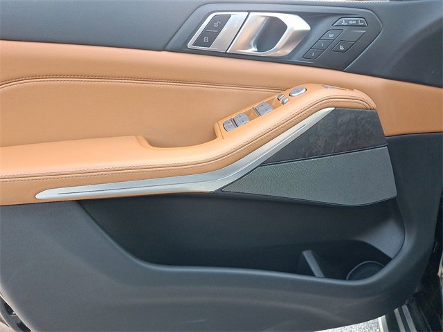 Used 2023 BMW X7 xDrive40i w/ Premium Package image 13