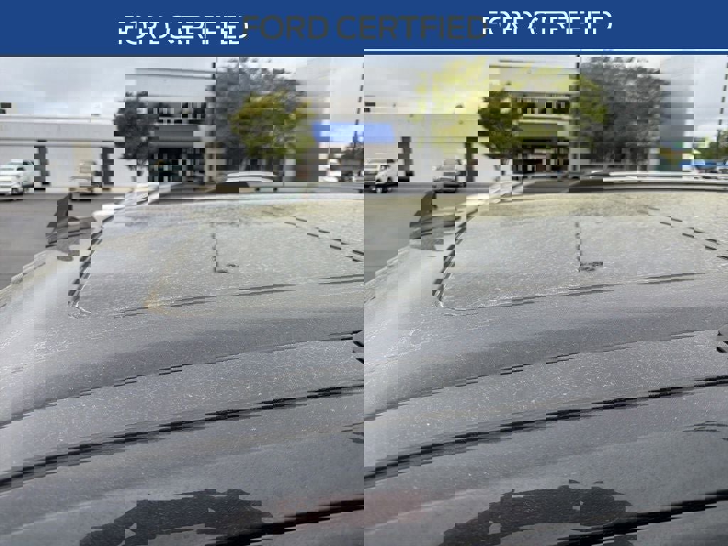 Certified 2024 Ford Expedition Limited image 3