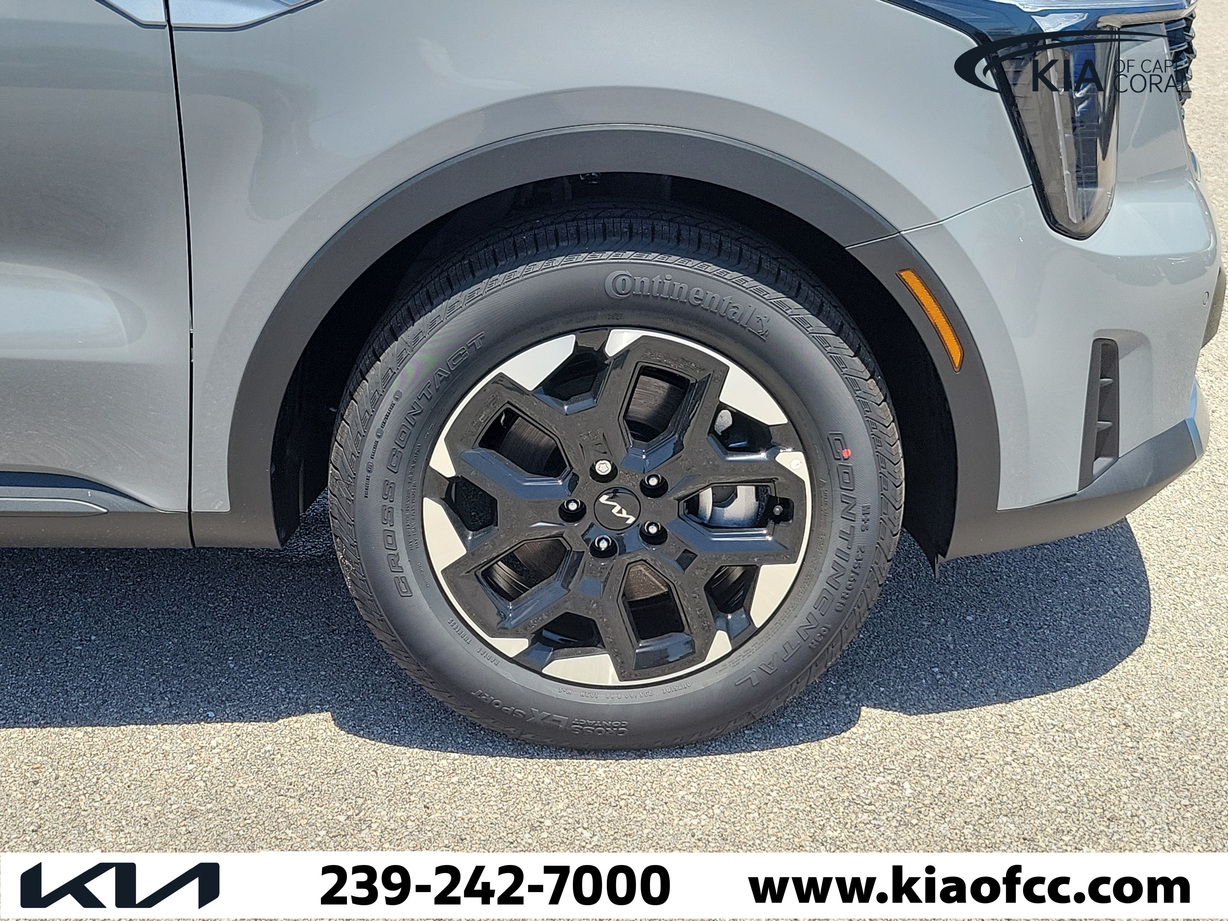 New 2026 Kia Sorento S w/ S Panoramic Sunroof Package FWD image 7