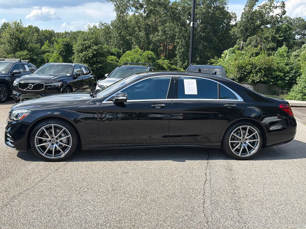Used 2019 Mercedes-Benz S 560 Sedan image 4