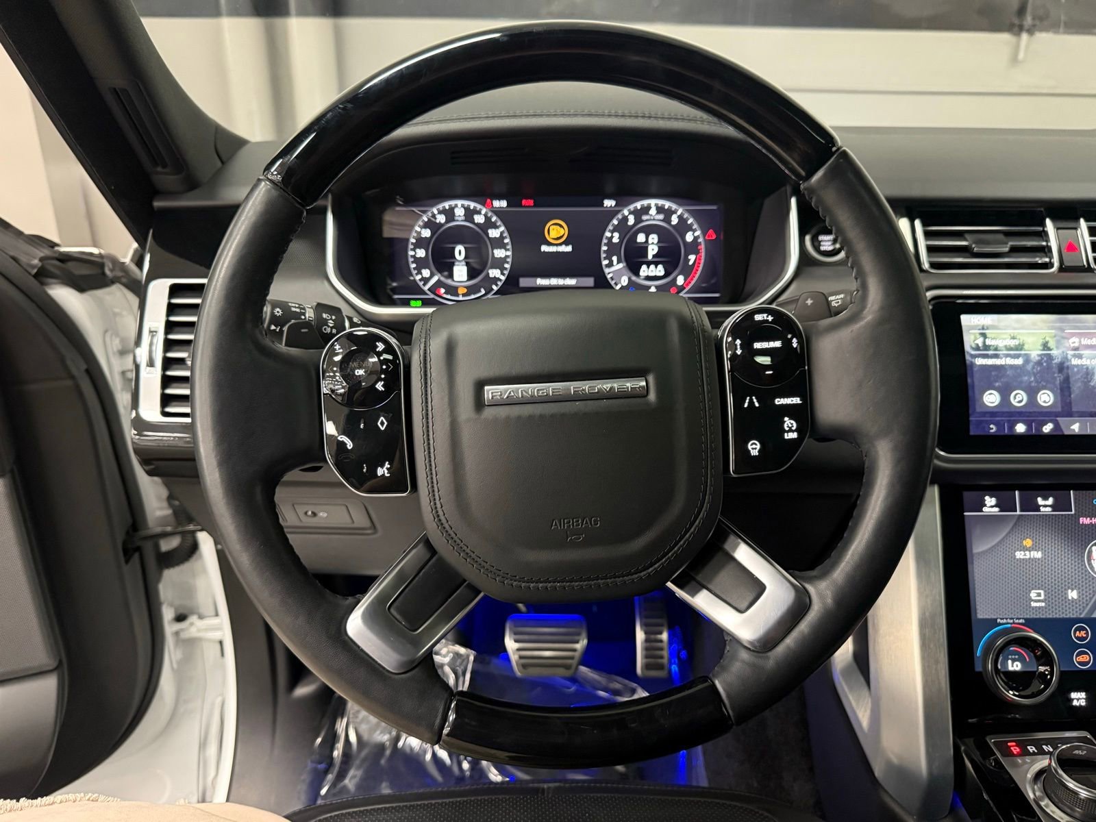 Used 2021 Land Rover Range Rover Westminster Edition image 23