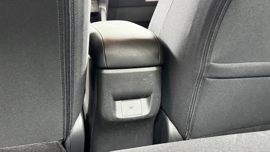 Used 2023 Nissan Versa SV FWD image 32