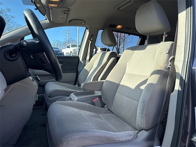 Used 2016 Honda Odyssey SE image 8