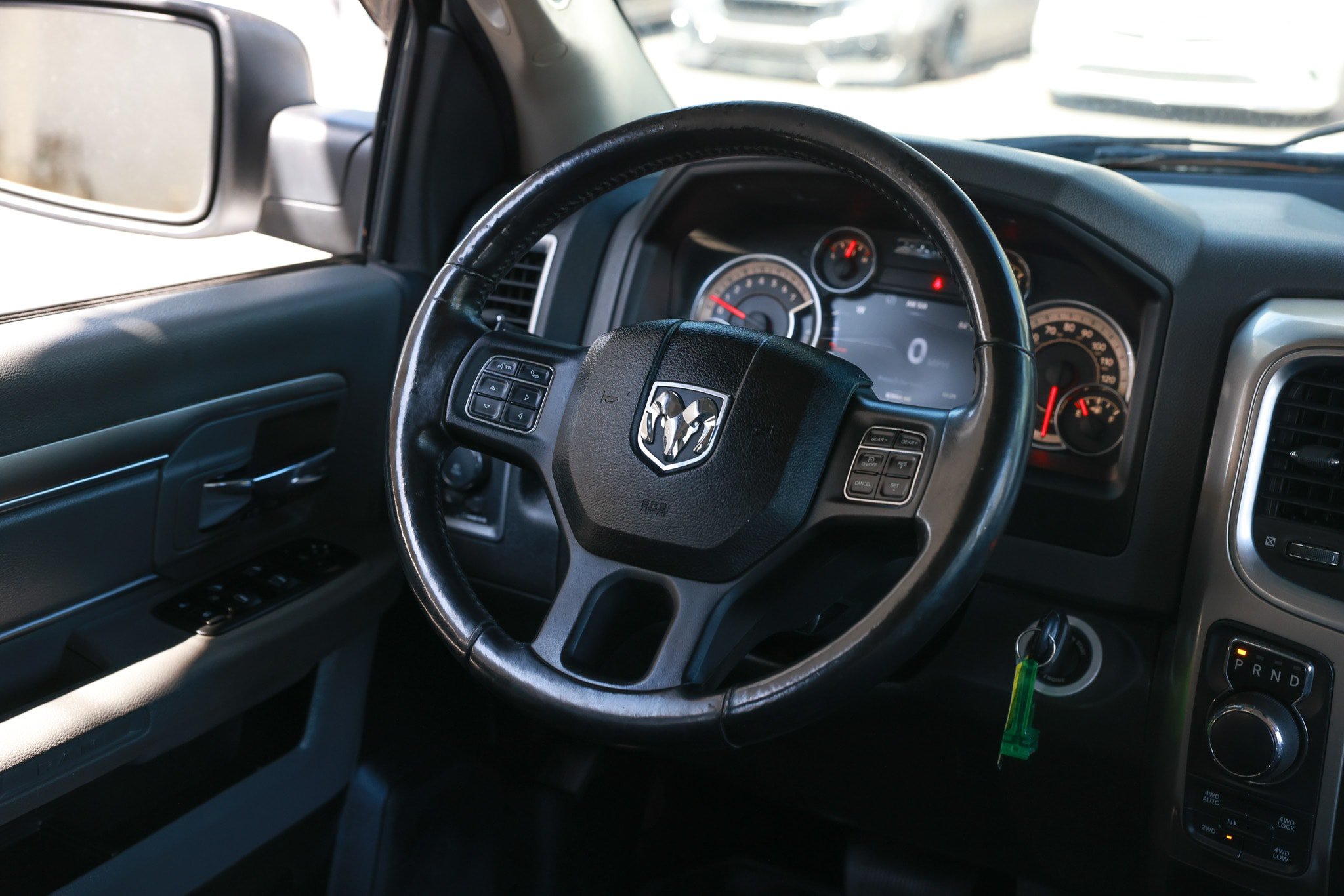 Used 2018 RAM 1500 Big Horn AWD/4WD image 34