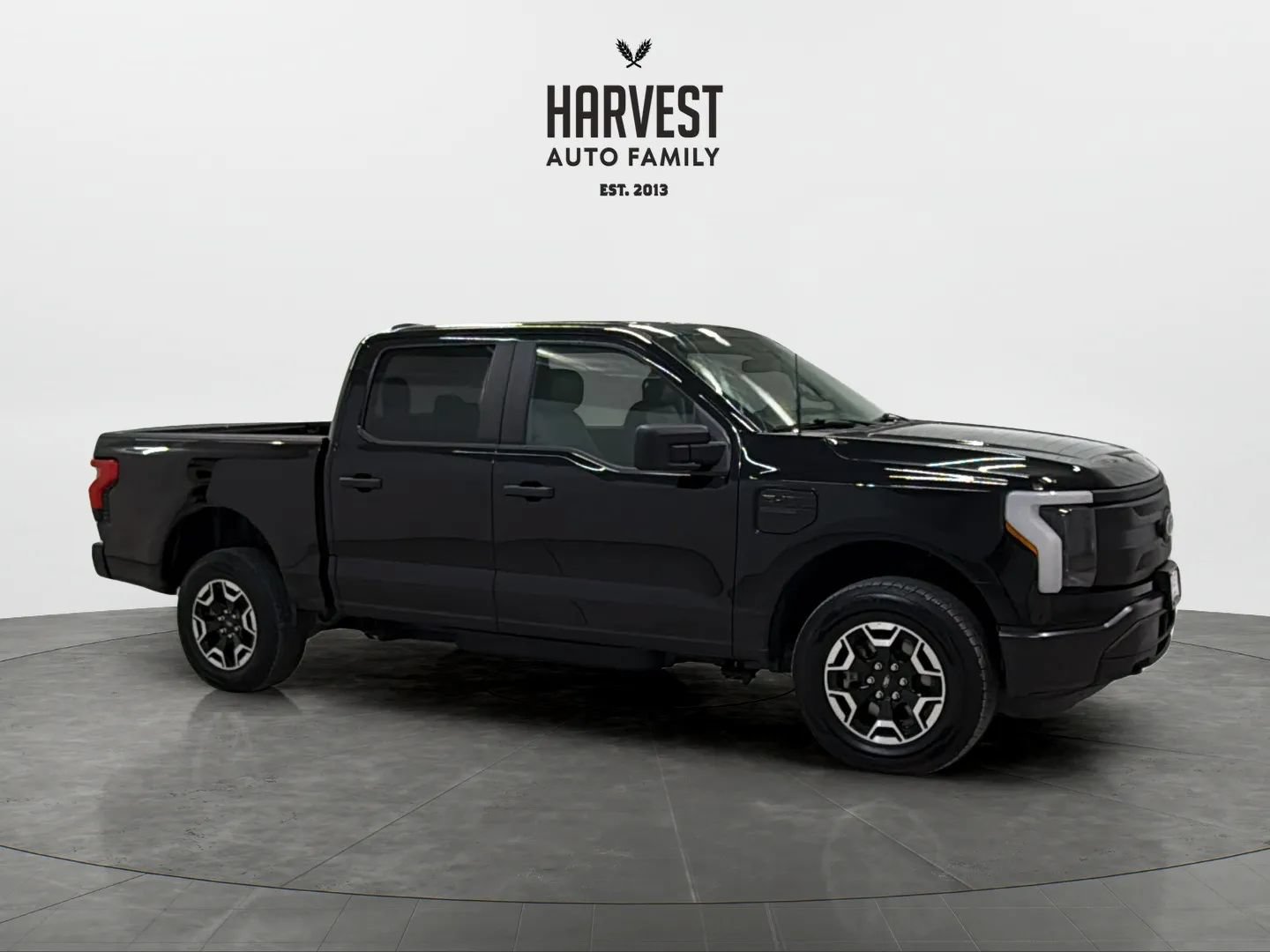 Used 2022 Ford F150 Lightning Pro AWD/4WD image 9