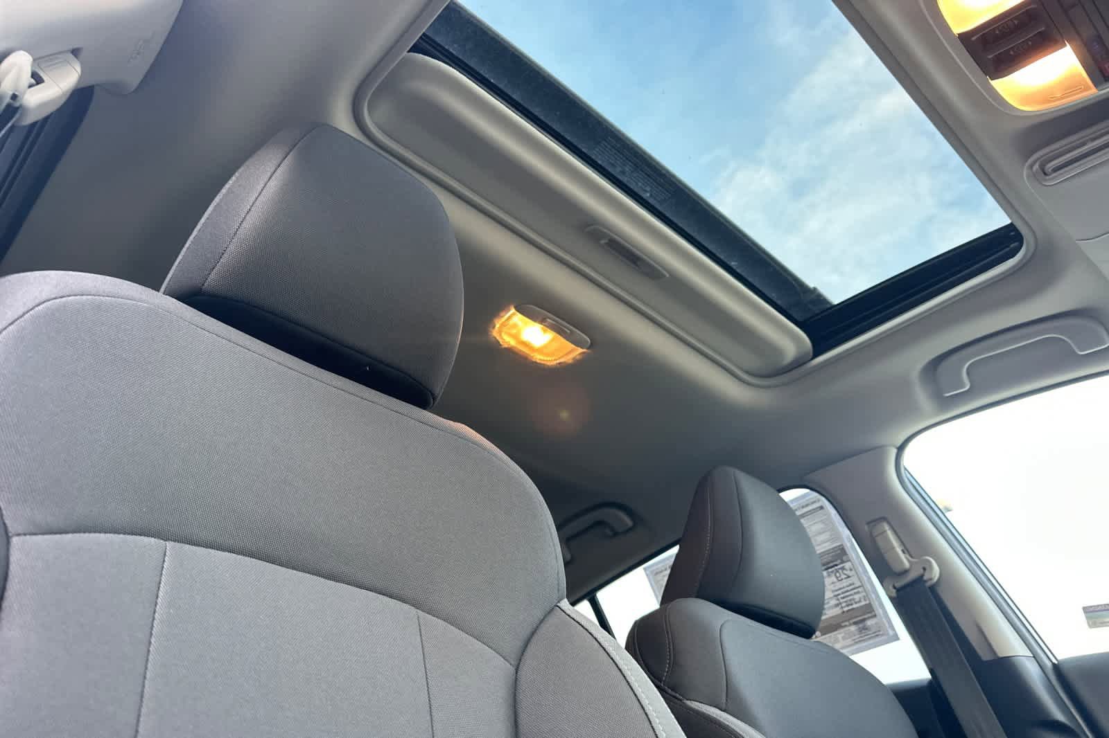 New 2026 Subaru Crosstrek 2.0i Premium AWD/4WD image 17