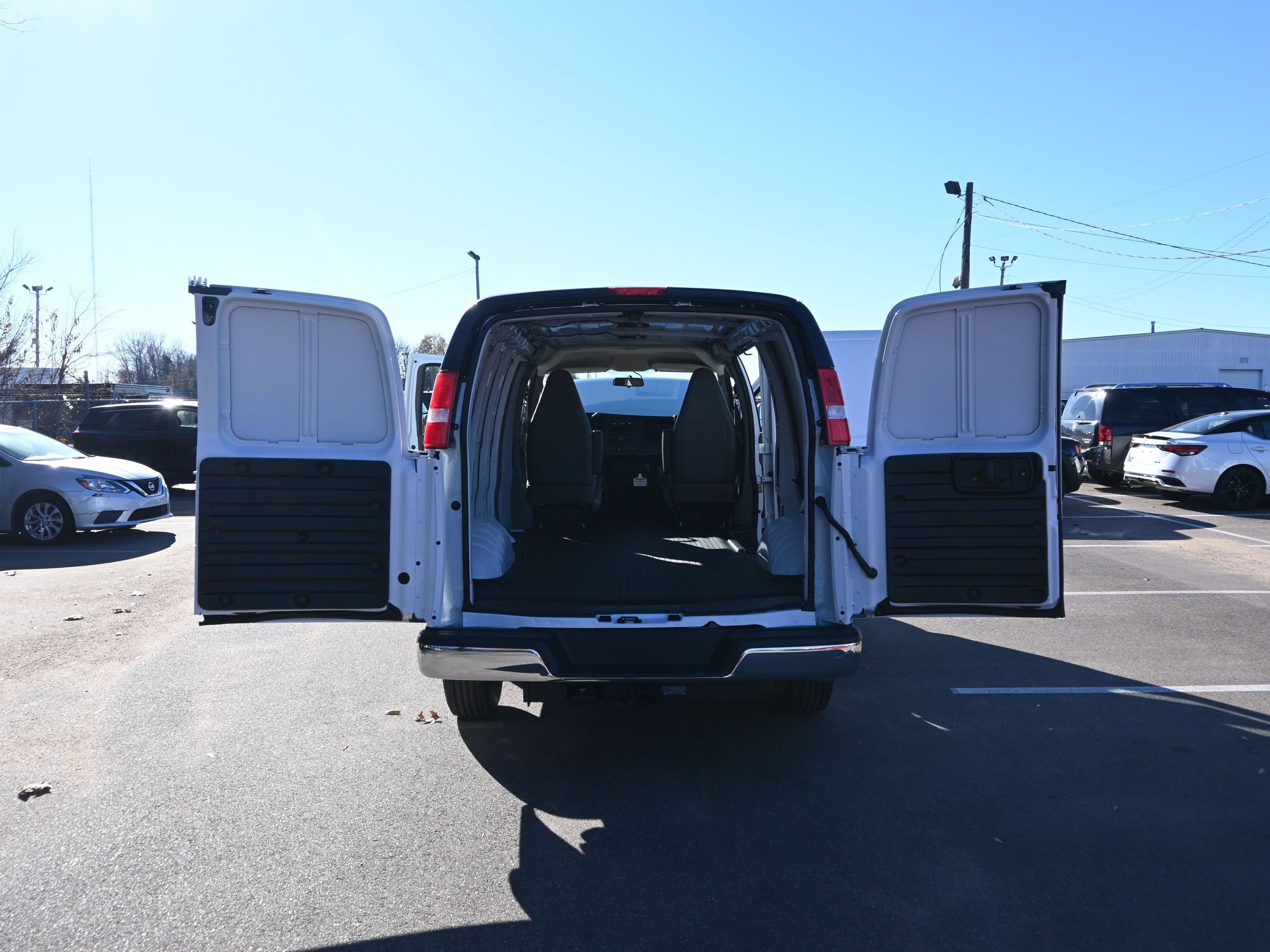 New 2025 Chevrolet Express 2500 w/ Driver Convenience Package image 27