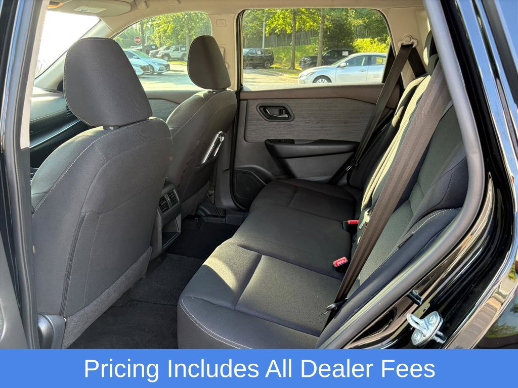 Used 2023 Nissan Rogue S FWD image 22