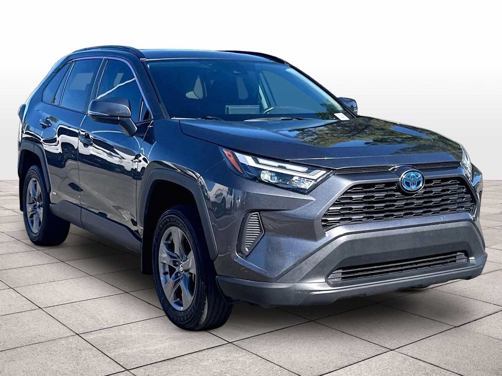 Used 2024 Toyota RAV4 XLE w/ Convenience Package AWD/4WD image 2