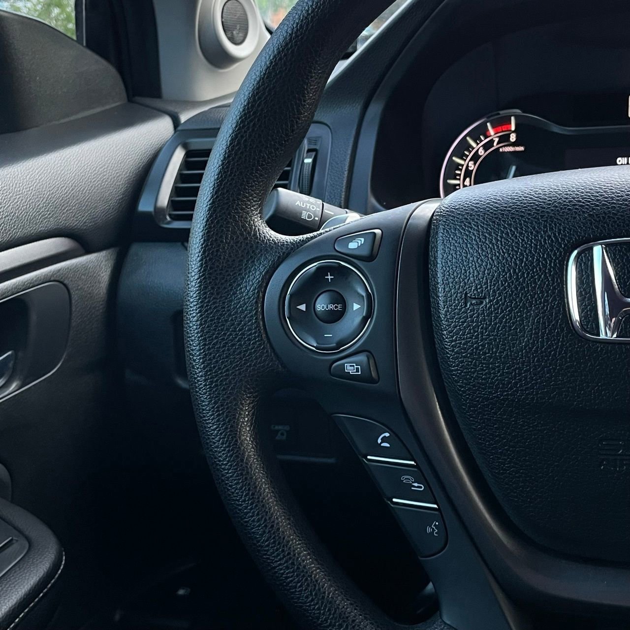 Used 2023 Honda Ridgeline Sport image 14