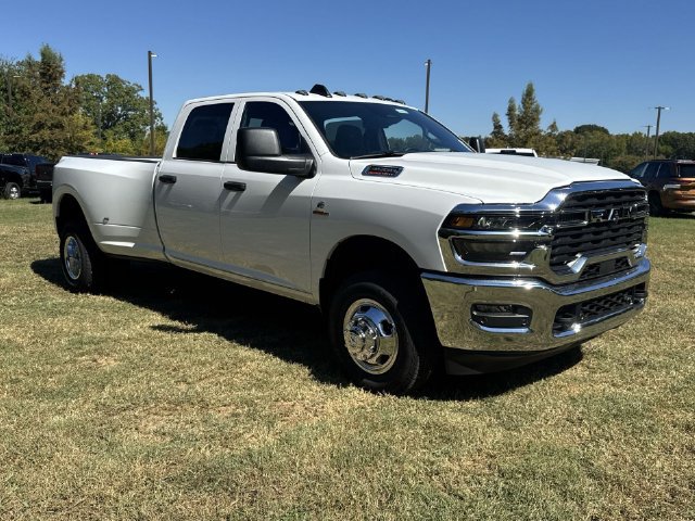 New 2027 RAM 3500 Tradesman AWD/4WD image 13