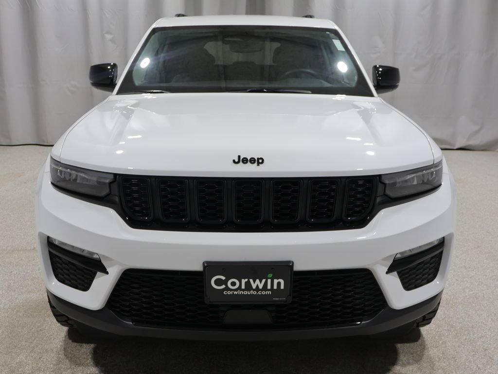 Used 2023 Jeep Grand Cherokee Limited w/ Black Appearance Package AWD/4WD image 7