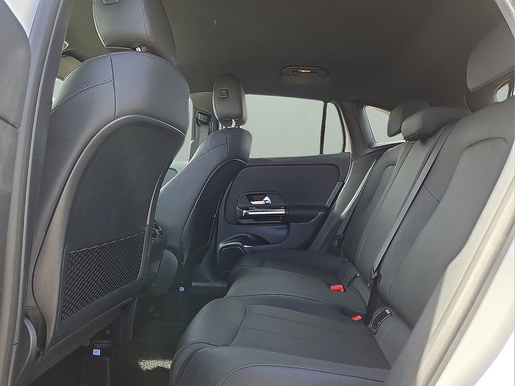 Used 2025 Mercedes-Benz GLA 250 image 15