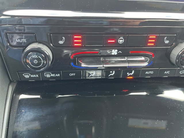 Used 2025 Jeep Grand Cherokee L Altitude image 24