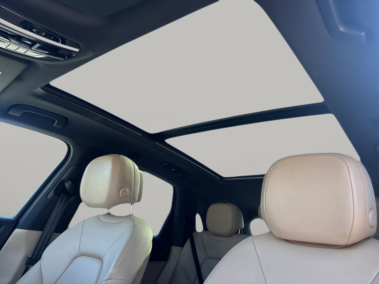 Used 2020 Porsche Cayenne image 21