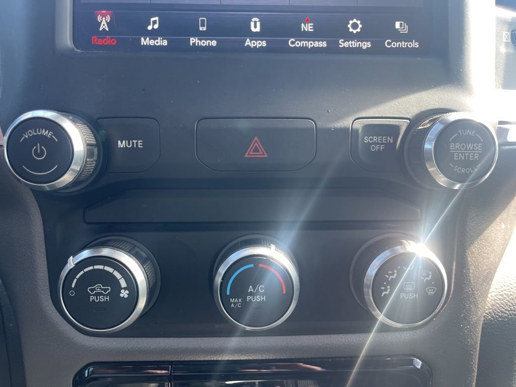 Used 2019 RAM 1500 Big Horn AWD/4WD image 23