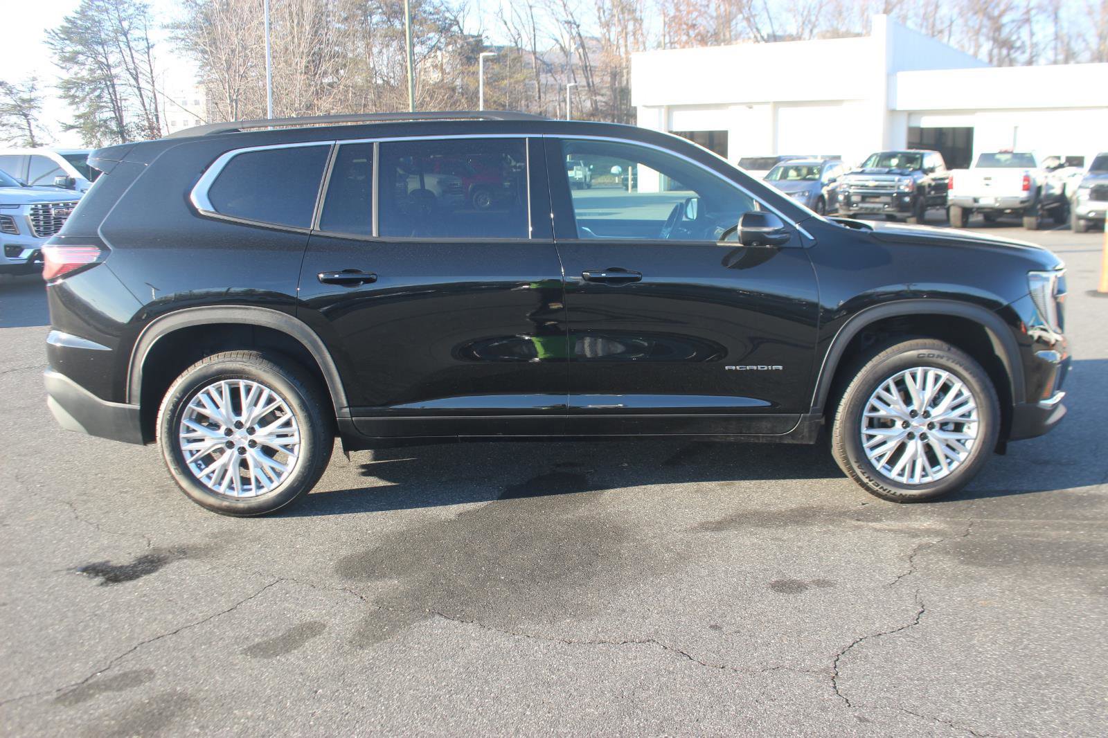 New 2025 GMC Acadia Elevation w/ Elevation Premium Package image 11