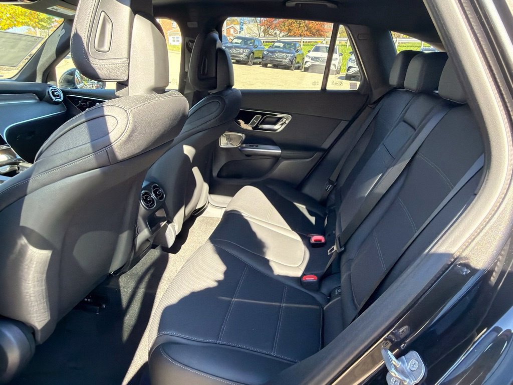 New 2027 Mercedes-Benz GLC 300 4MATIC image 25
