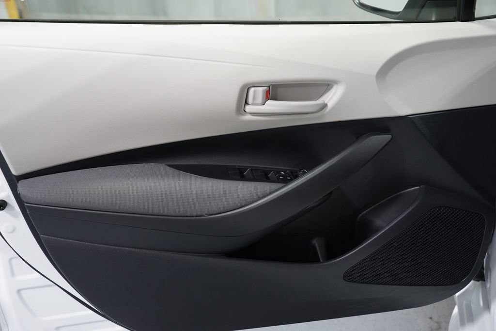 Certified 2023 Toyota Corolla LE image 27