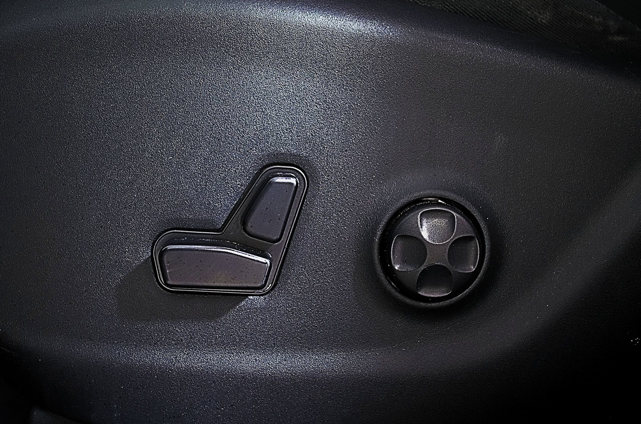 Used 2019 Jeep Cherokee Latitude Plus image 22