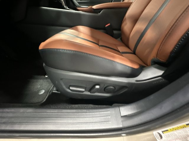 New 2026 MAZDA CX-50 Meridian Edition w/ Weather Package AWD/4WD image 18
