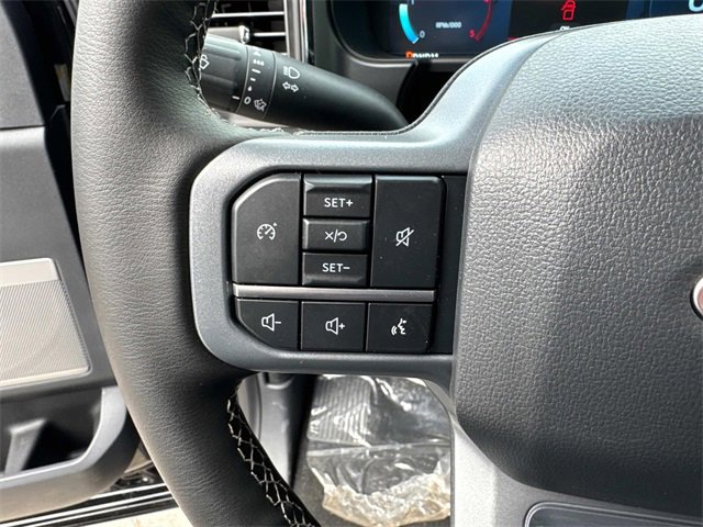 New 2025 Ford F250 Lariat w/ Black Appearance Package image 12