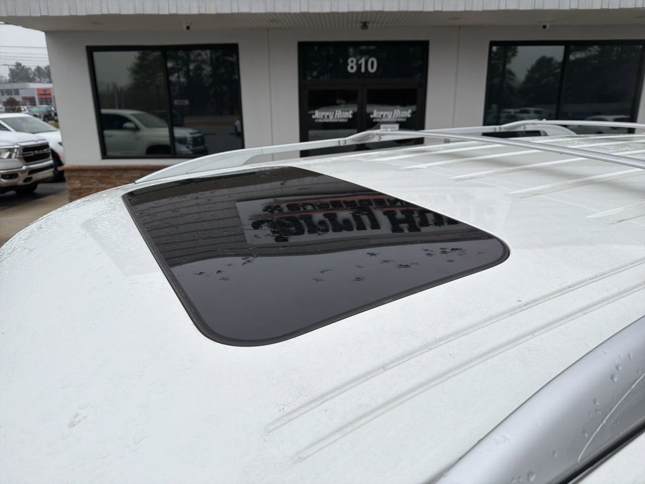 Used 2024 INFINITI QX80 Premium Select w/ Cargo Package image 12