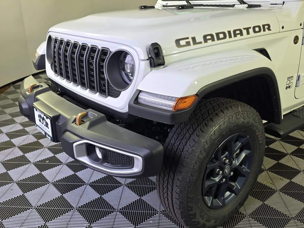 New 2026 Jeep Gladiator Sport AWD/4WD image 10
