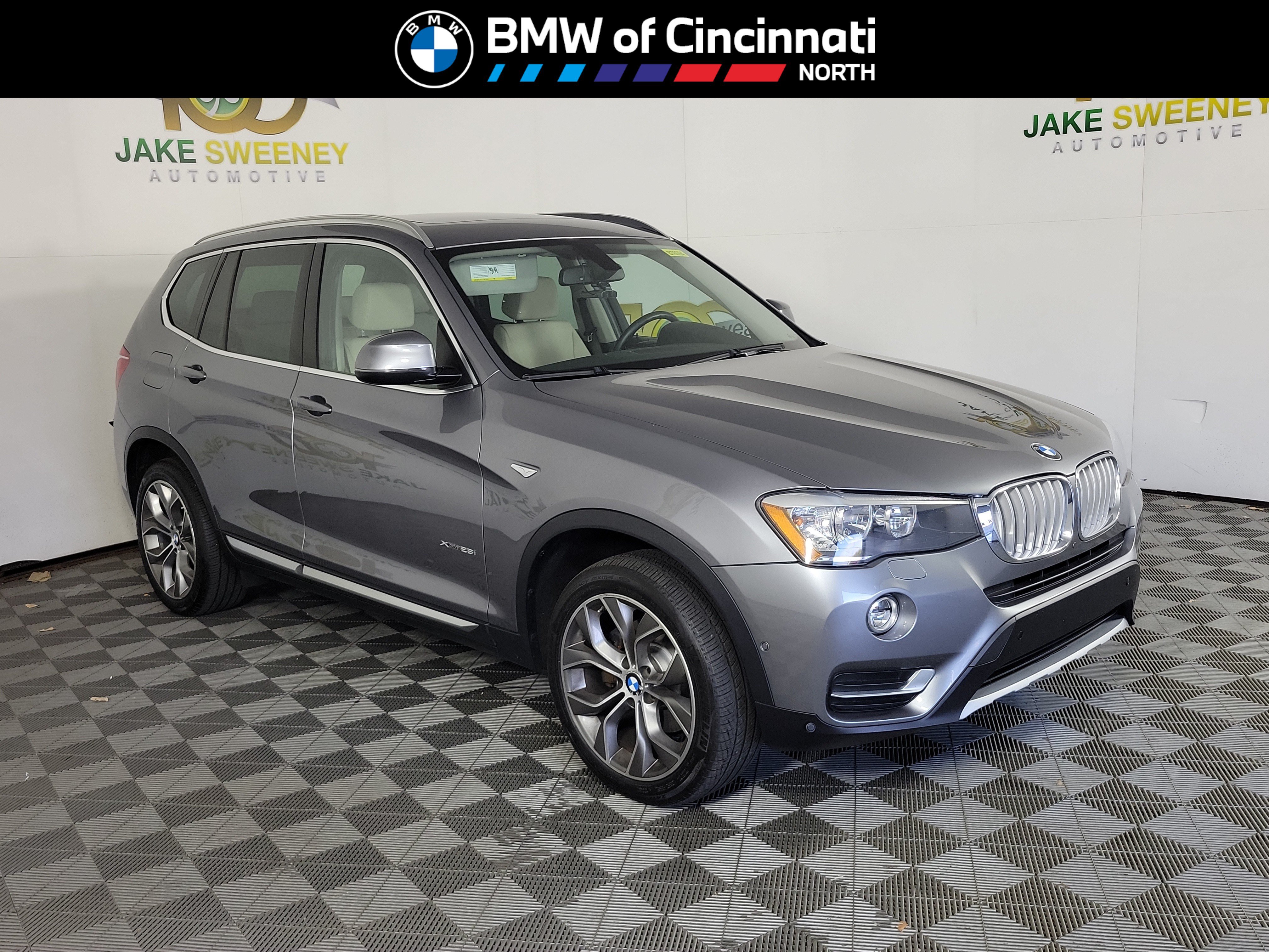 Used 2017 BMW X3 xDrive28i AWD/4WD image 1