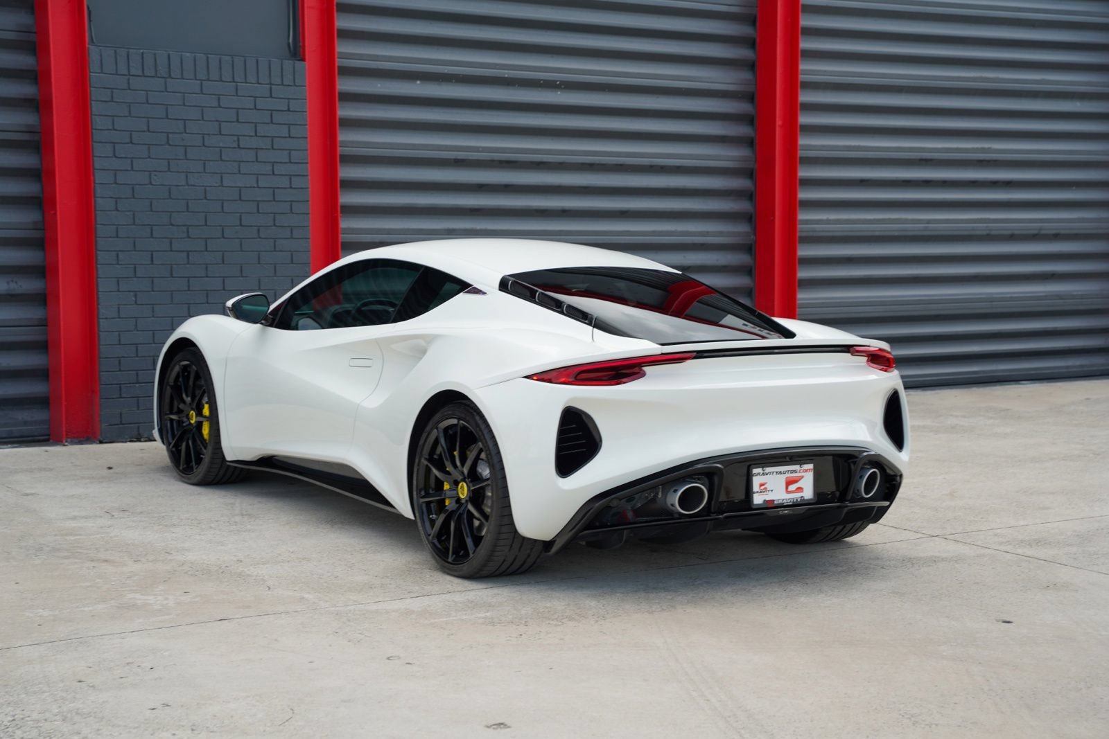 Used 2025 Lotus Emira RWD image 18