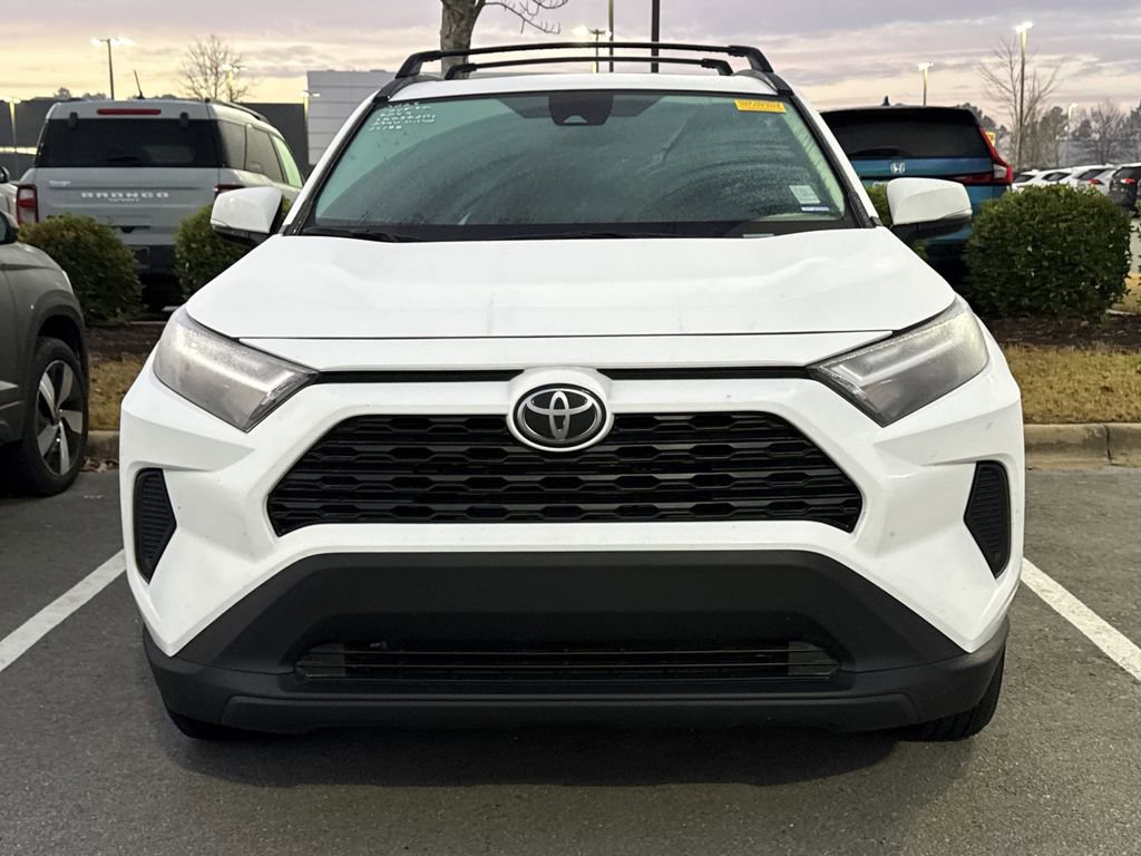 Used 2025 Toyota RAV4 XLE image 2