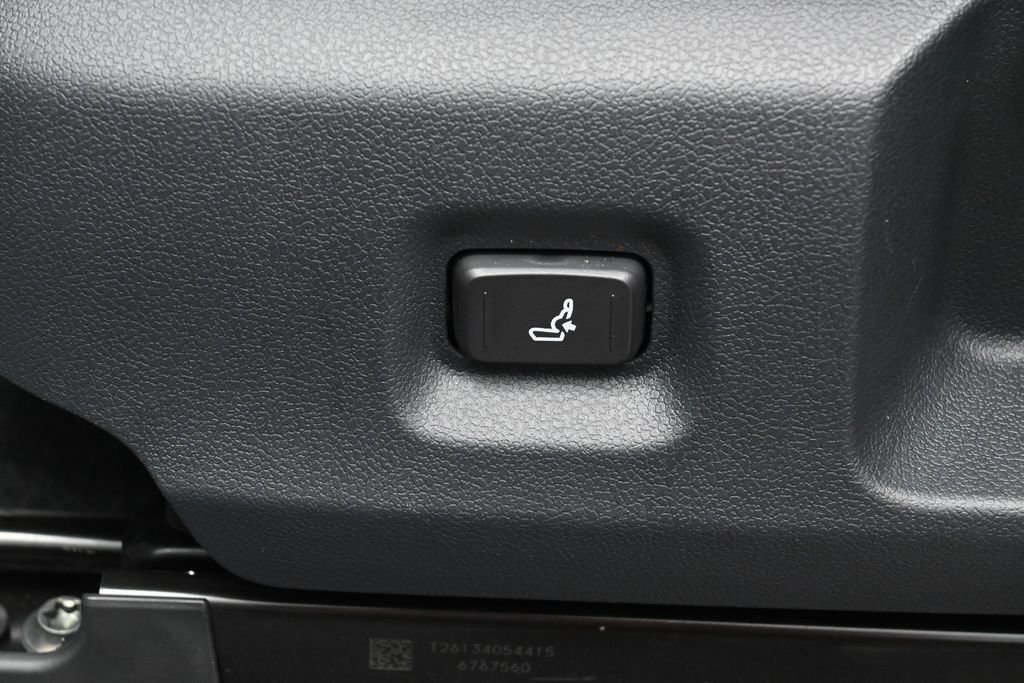 Used 2026 Toyota Tacoma SR5 AWD/4WD image 10