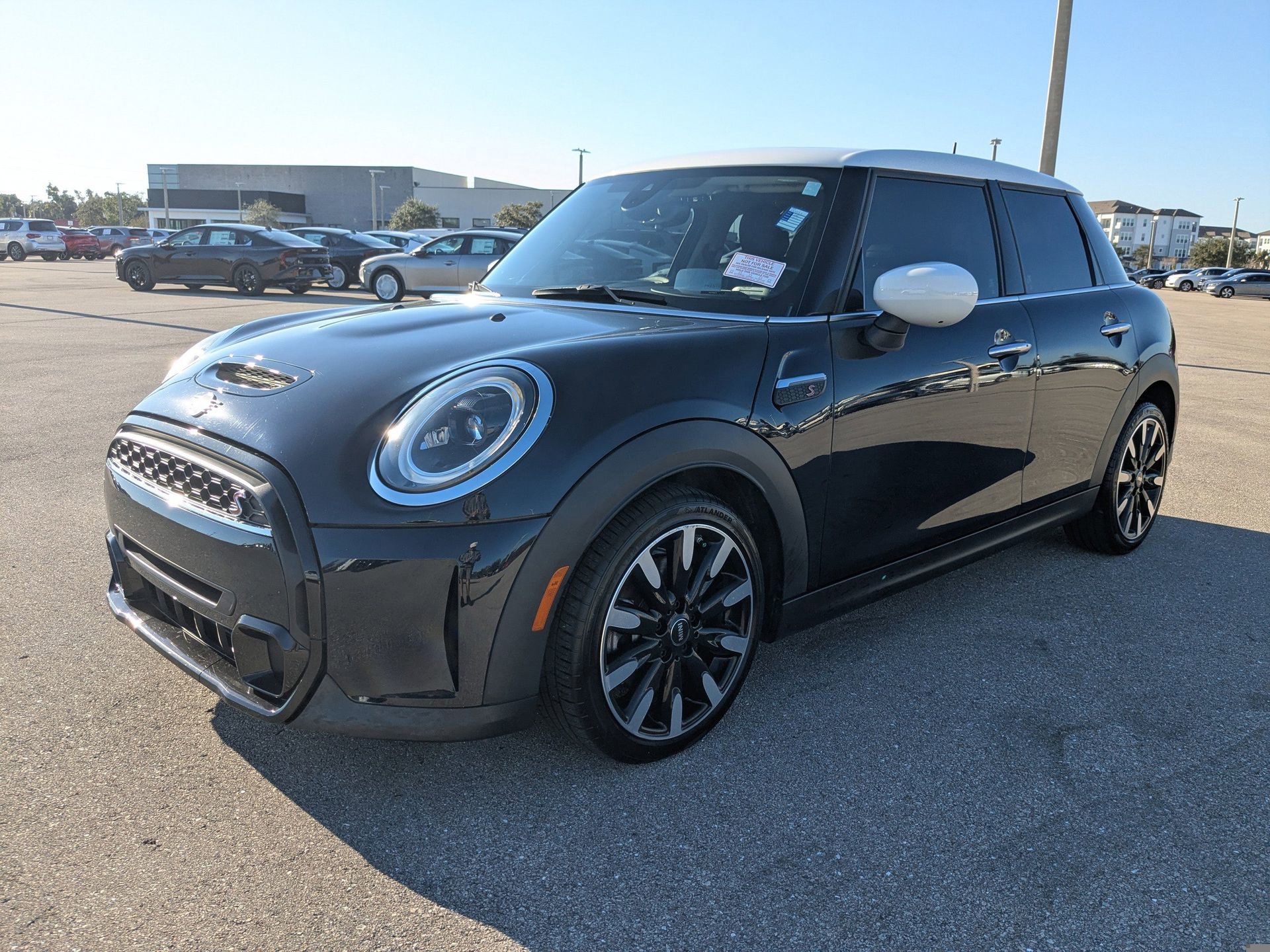 Used 2022 MINI Cooper S image 9