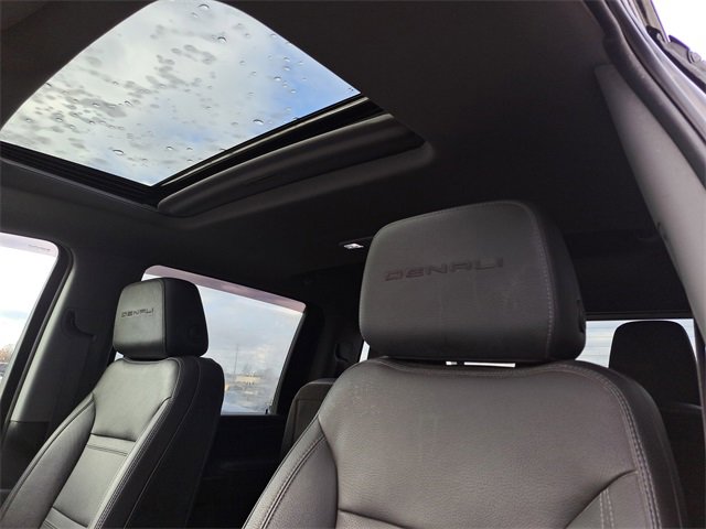 Used 2022 GMC Sierra 2500 Denali w/ Denali Ultimate Package image 11