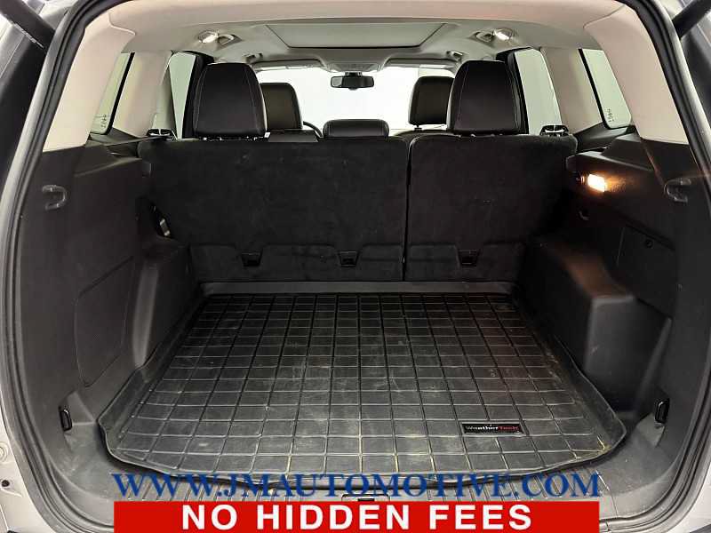 Used 2015 Ford Escape Titanium w/ Equipment Group 301A AWD/4WD image 16